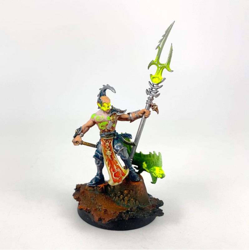 Akhelian Thrallmaster