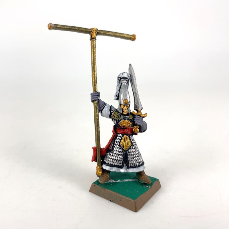 High Elf Standard Bearer